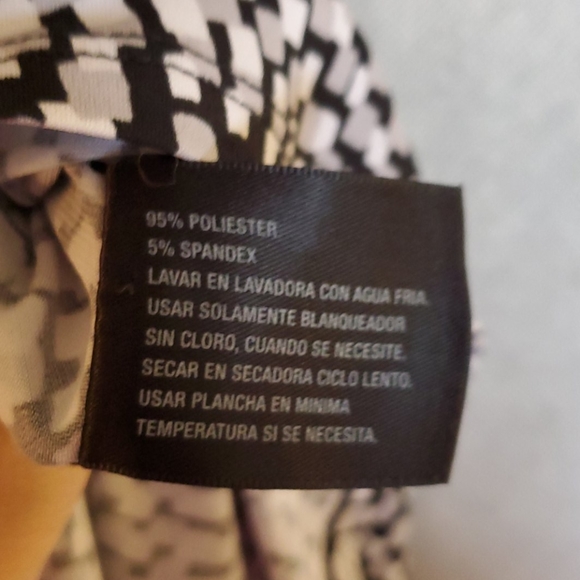 COPY - Flirty flowy skirt - Picture 5 of 6